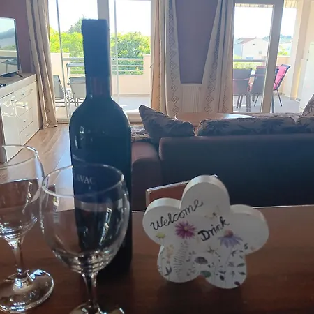 Lu-ka Aldeamento Turístico *