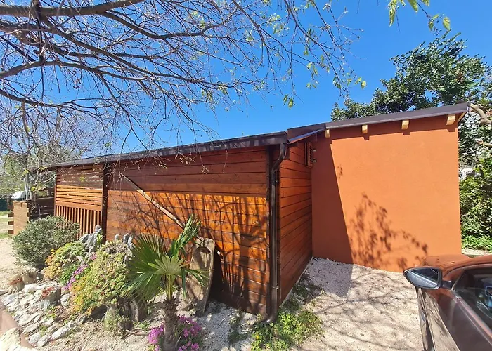 홀리데이파크 Lu-ka 파코스탄