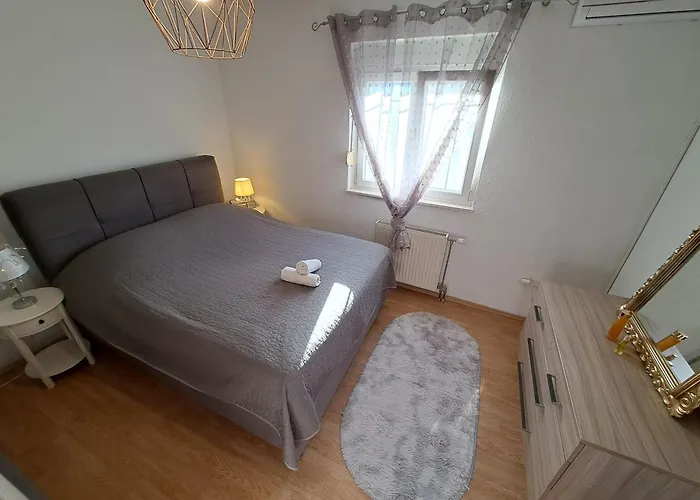 Lu-ka 홀리데이파크 *